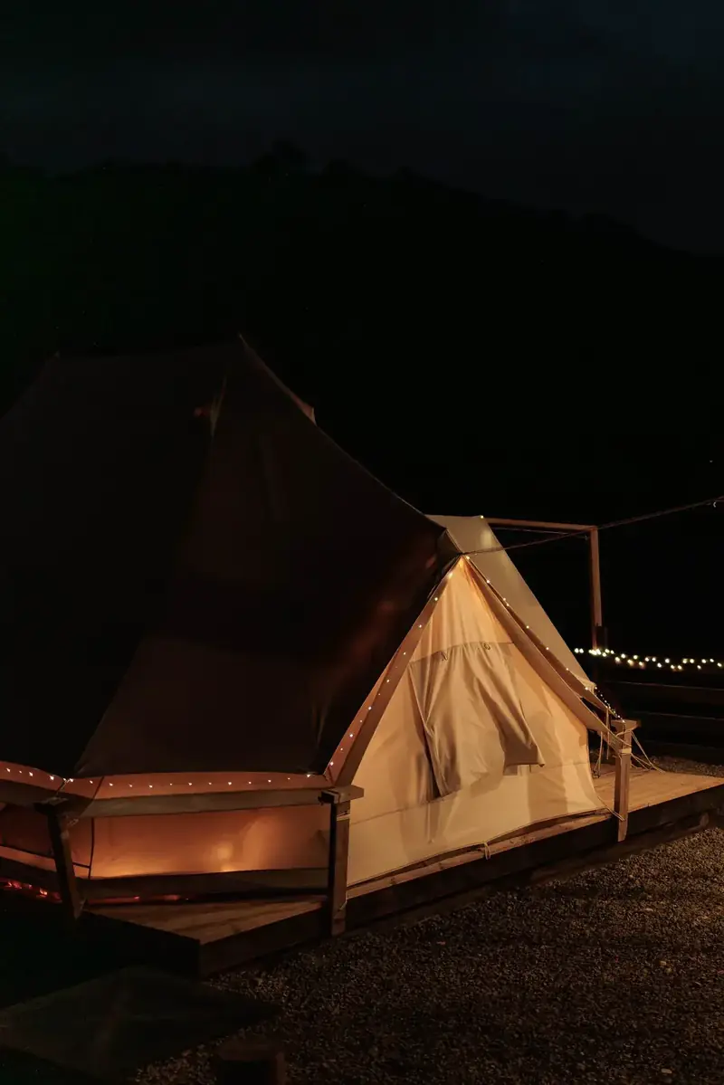For Rest Glamping - Fat Owl Tent - Private Hot Tub and Outdoor Kitchen